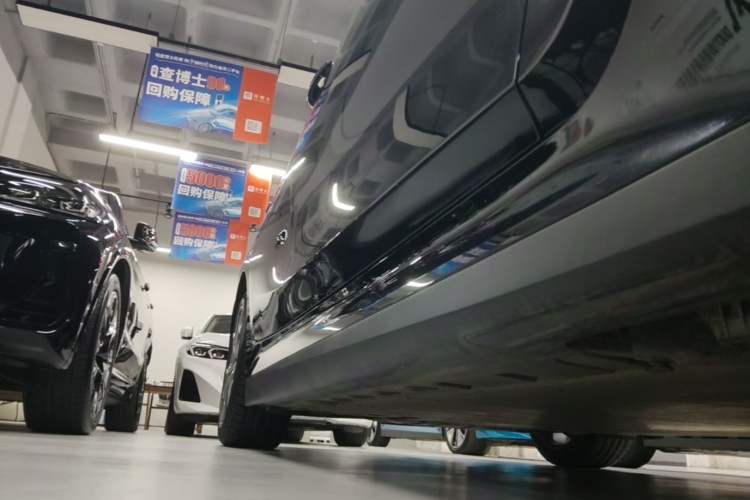 Used BMW i3 2022 eDrive 35 L Right Side Sill