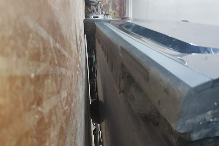 Used BMW i3 2022 eDrive 35 L Right Side Sill