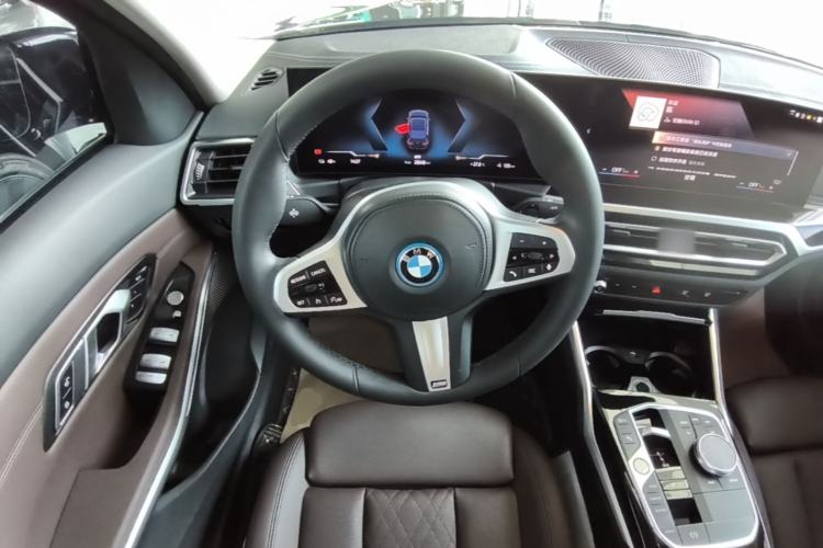 Used BMW i3 2022 eDrive 35 L Steering Wheel
