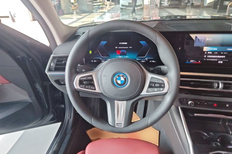 Used BMW i3 2022 eDrive 35 L Steering Wheel