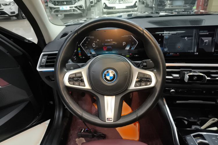 Used BMW i3 2022 eDrive 35 L Steering Wheel