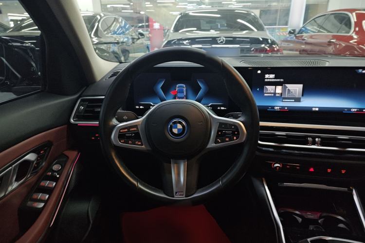 Used BMW i3 2022 eDrive 35 L Steering Wheel