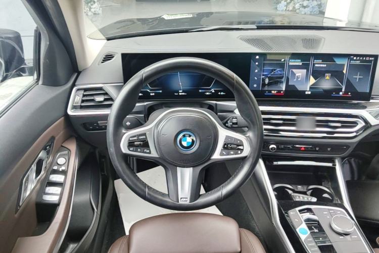 Used BMW i3 2022 eDrive 35 L Steering Wheel