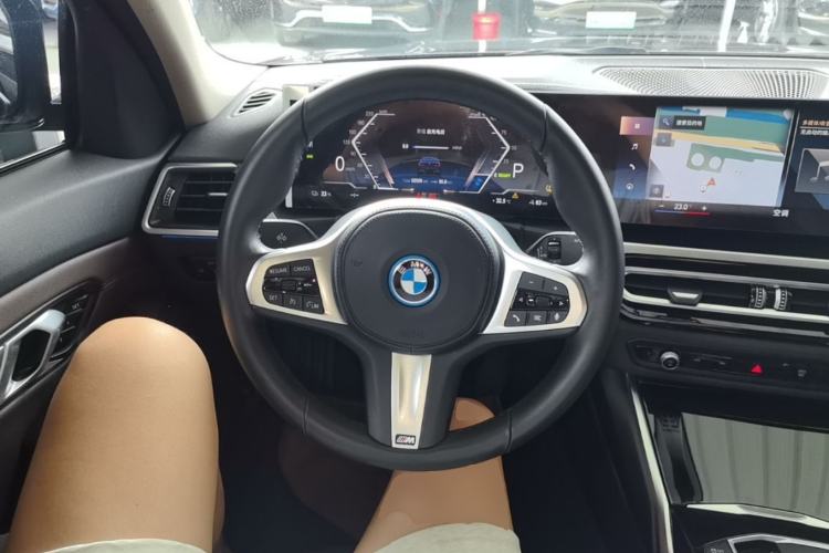 Used BMW i3 2022 eDrive 35 L Steering Wheel