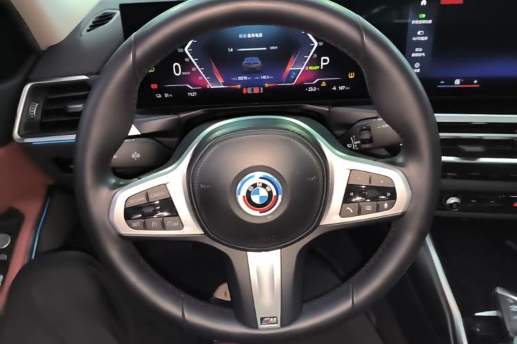 Used BMW i3 2022 eDrive 35 L Steering Wheel