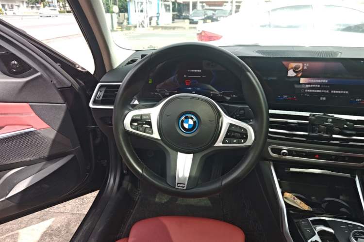 Used BMW i3 2022 eDrive 35 L Steering Wheel