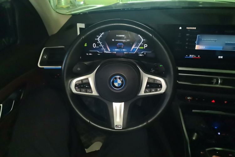 Used BMW i3 2022 eDrive 35 L Steering Wheel