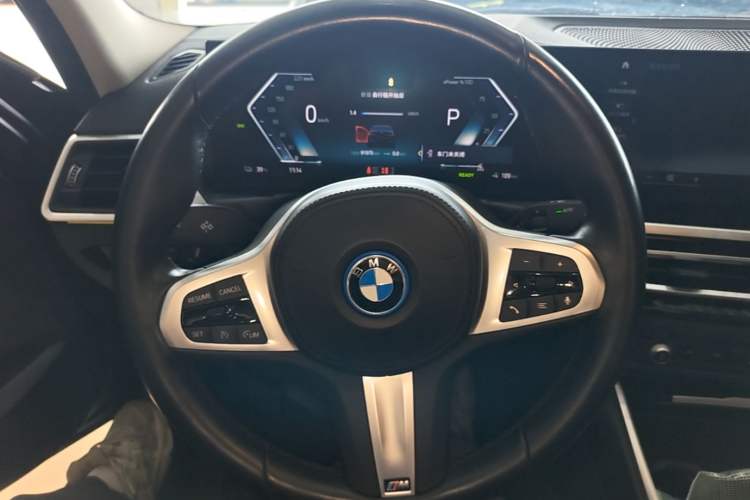 Used BMW i3 2022 eDrive 35 L Steering Wheel
