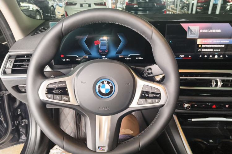 Used BMW i3 2022 eDrive 35 L Steering Wheel