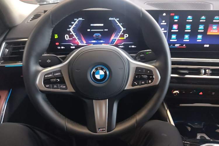 Used BMW i3 2022 eDrive 35 L Steering Wheel