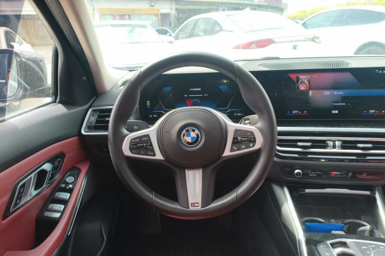 Used BMW i3 2022 eDrive 35 L Steering Wheel