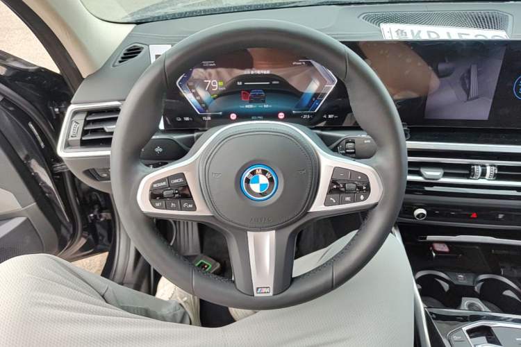 Used BMW i3 2022 eDrive 35 L Steering Wheel