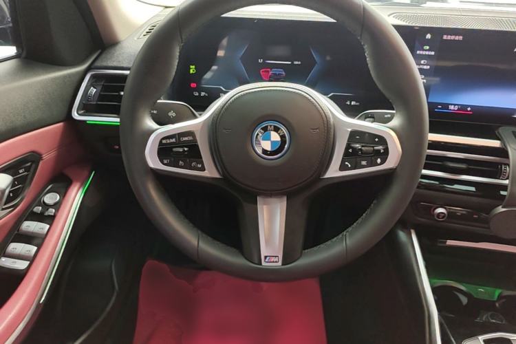 Used BMW i3 2022 eDrive 35 L Steering Wheel