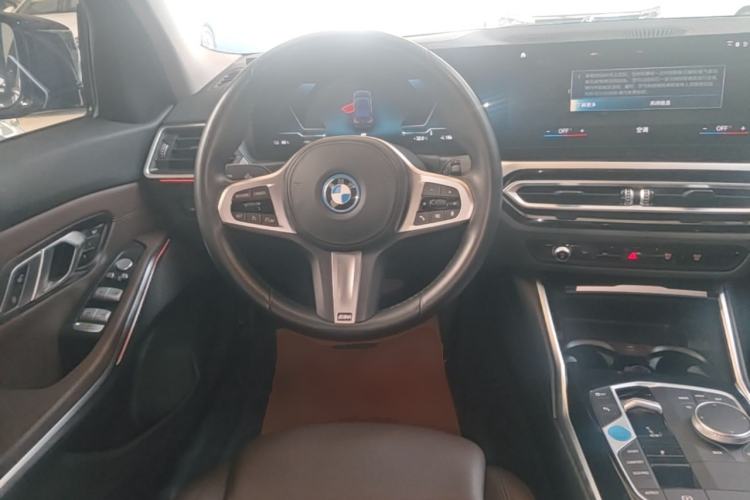 Used BMW i3 2022 eDrive 35 L Steering Wheel