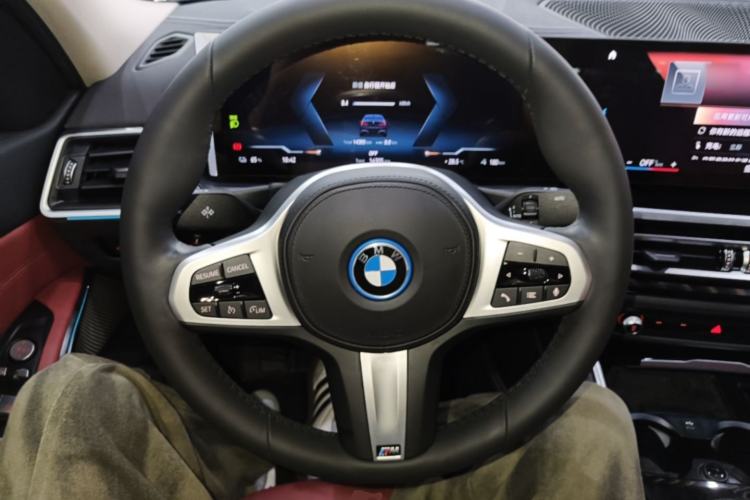 Used BMW i3 2022 eDrive 35 L Steering Wheel
