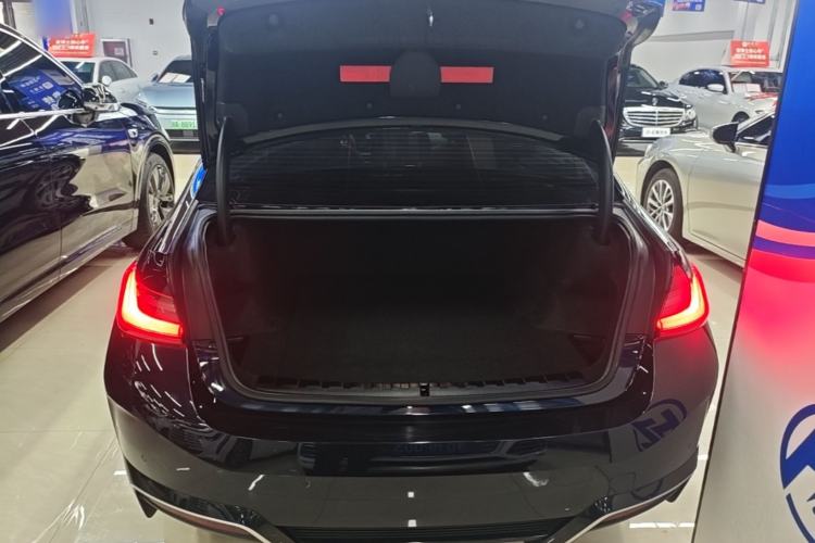 Used BMW i3 2022 eDrive 35 L Trunk