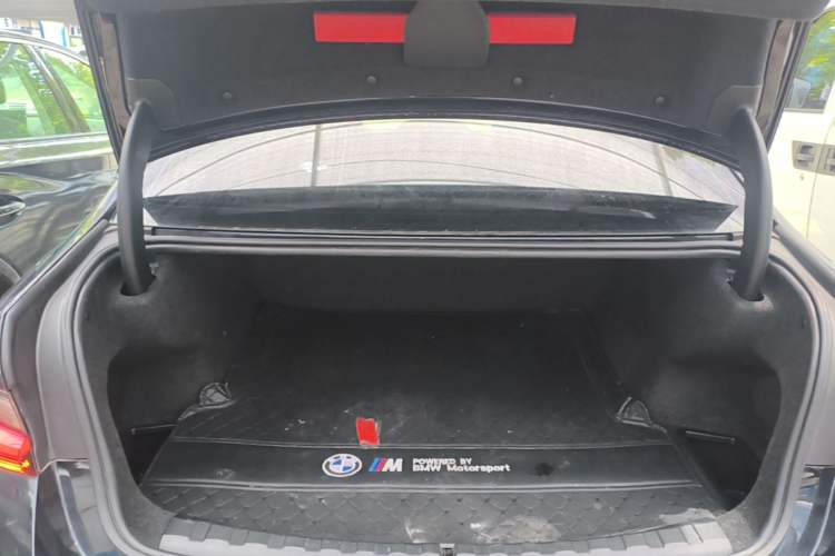 Used BMW i3 2022 eDrive 35 L Trunk