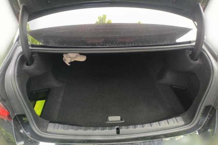 Used BMW i3 2022 eDrive 35 L Trunk
