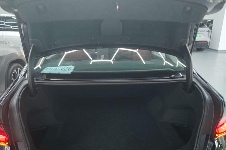 Used BMW i3 2022 eDrive 35 L Trunk