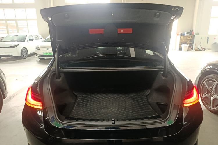 Used BMW i3 2022 eDrive 35 L Trunk