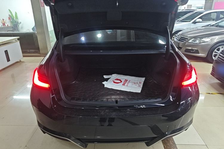 Used BMW i3 2022 eDrive 35 L Trunk