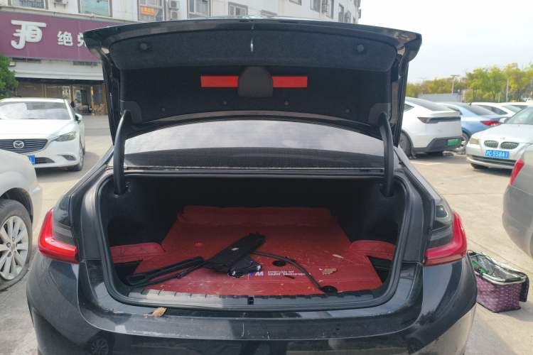 Used BMW i3 2022 eDrive 35 L Trunk