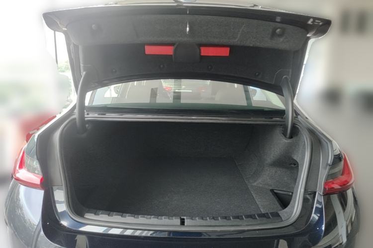 Used BMW i3 2022 eDrive 35 L Trunk
