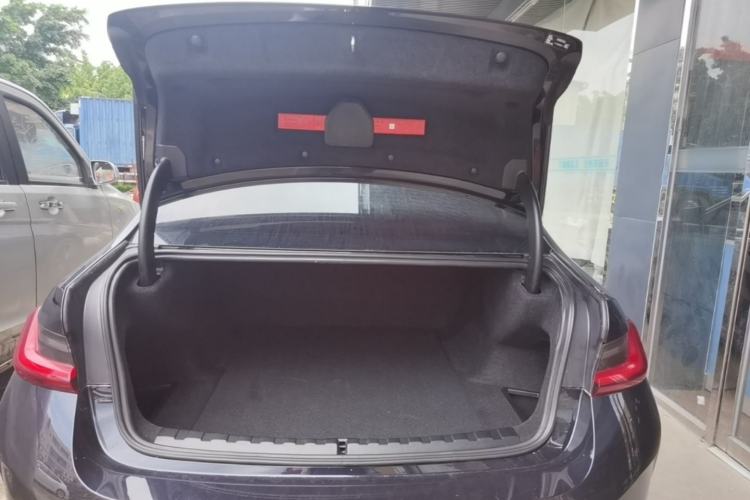 Used BMW i3 2022 eDrive 35 L Trunk