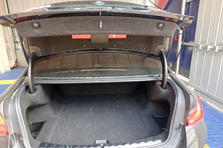 Used BMW i3 2022 eDrive 35 L Trunk