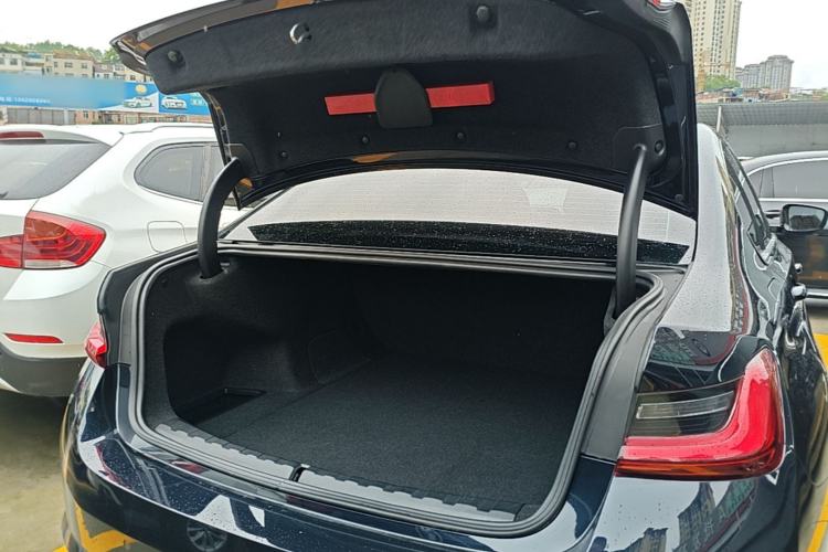 Used BMW i3 2022 eDrive 35 L Trunk
