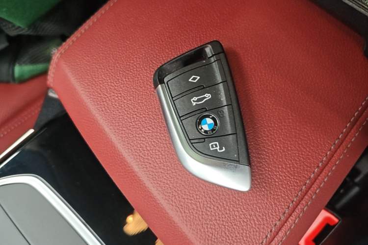 Used BMW i3 2022 eDrive 35 L Vehicle Key