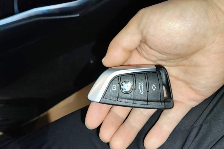 Used BMW i3 2022 eDrive 35 L Vehicle Key
