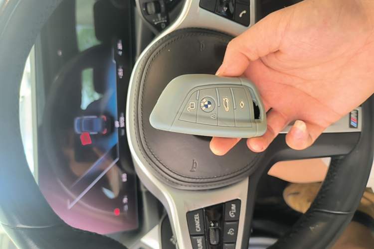 Used BMW i3 2022 eDrive 35 L Vehicle Key