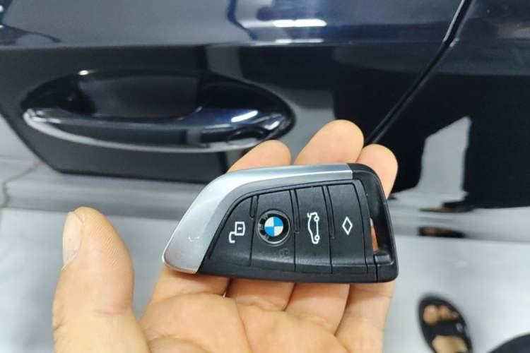 Used BMW i3 2022 eDrive 35 L Vehicle Key