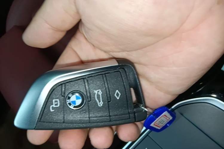 Used BMW i3 2022 eDrive 35 L Vehicle Key