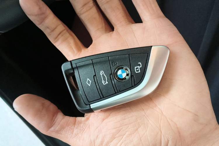 Used BMW i3 2022 eDrive 35 L Vehicle Key