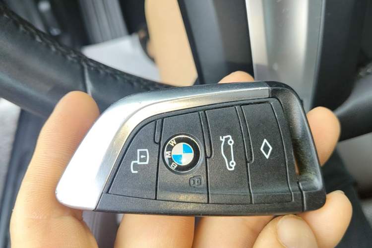 Used BMW i3 2022 eDrive 35 L Vehicle Key