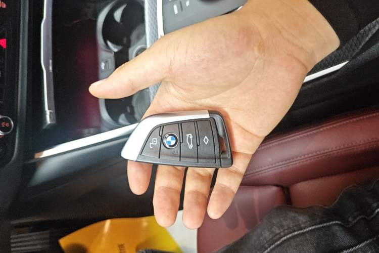 Used BMW i3 2022 eDrive 35 L Vehicle Key