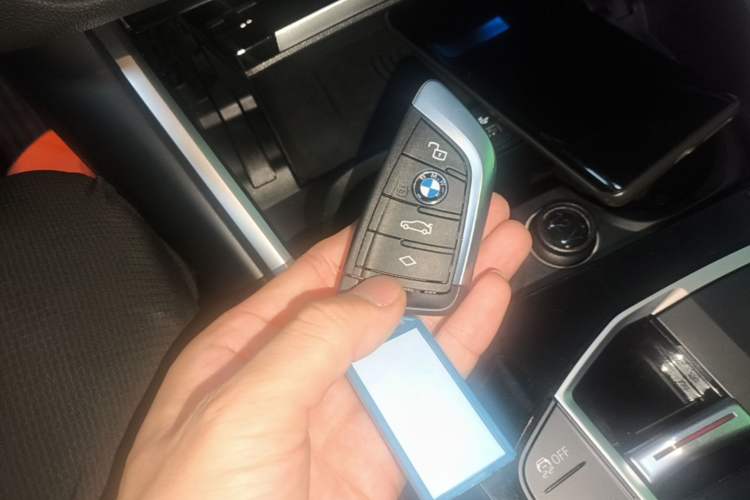 Used BMW i3 2022 eDrive 35 L Vehicle Key