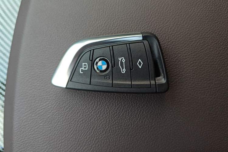 Used BMW i3 2022 eDrive 35 L Vehicle Key