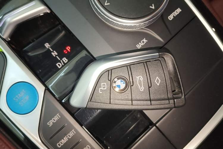 Used BMW i3 2022 eDrive 35 L Vehicle Key