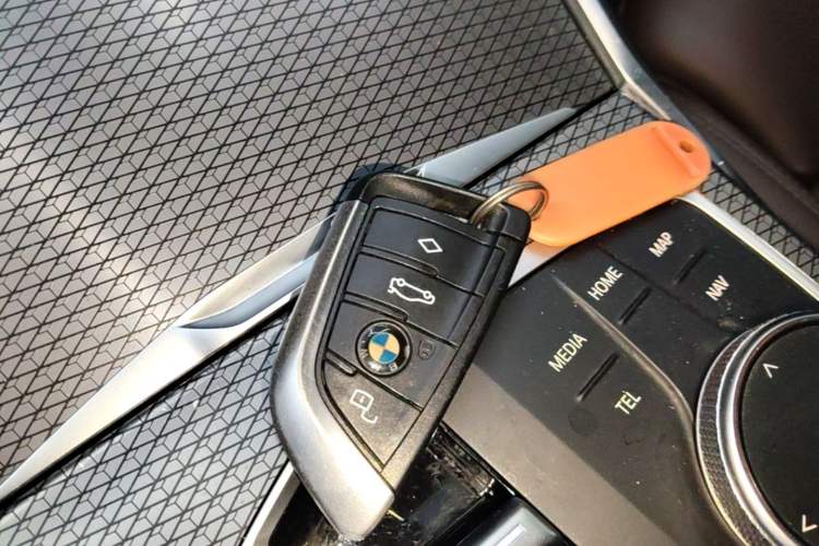 Used BMW i3 2022 eDrive 35 L Vehicle Key