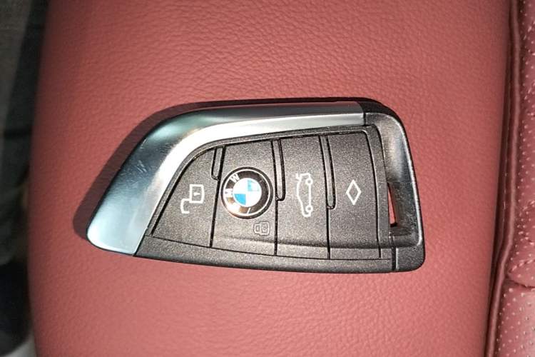Used BMW i3 2022 eDrive 35 L Vehicle Key