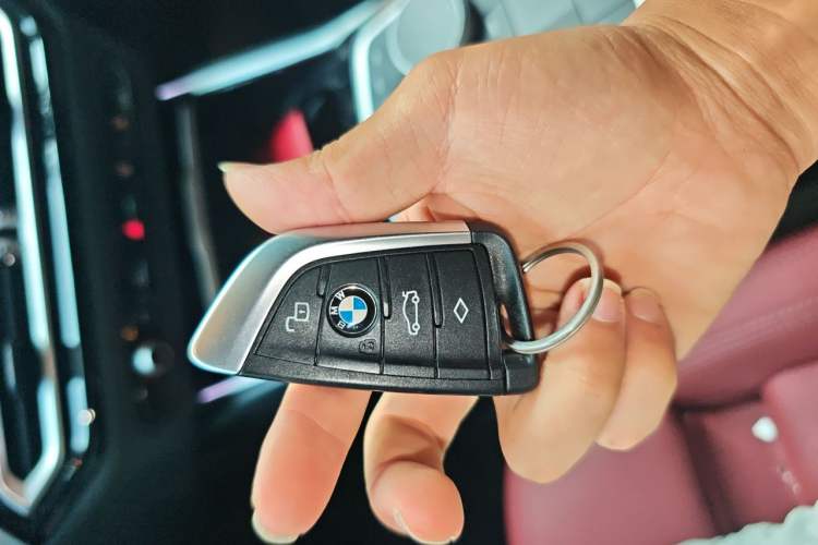 Used BMW i3 2022 eDrive 35 L Vehicle Key