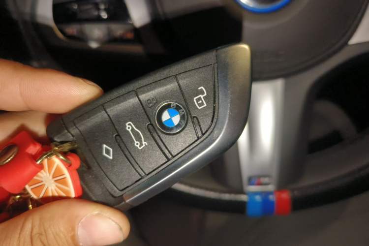 Used BMW i3 2022 eDrive 35 L Vehicle Key