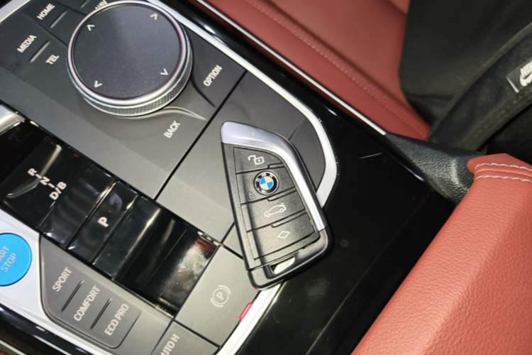 Used BMW i3 2022 eDrive 35 L Vehicle Key