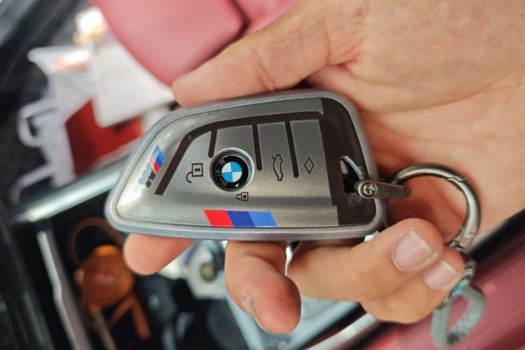 Used BMW i3 2022 eDrive 35 L Vehicle Key