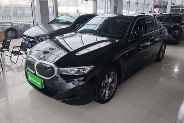 BMW i3 2022 eDrive 35 L de segunda mano