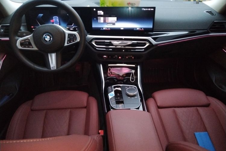 Used BMW i3 2022 eDrive 35 L Center Console