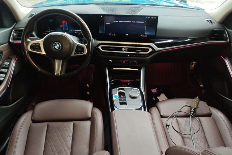 Used BMW i3 2022 eDrive 35 L Center Console
